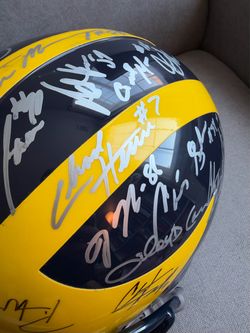 2005 Michigan Rose Bowl helmet 35+ signatures