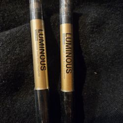 2 eyeshadow anti smudge pencils