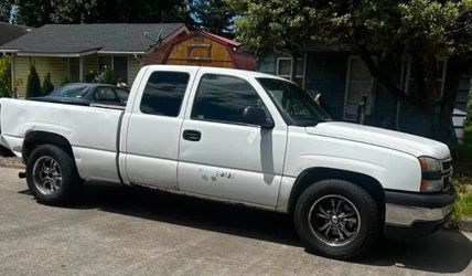 2007 Chevrolet Silverado Extended Cab Pickup Truck