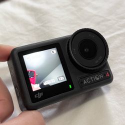 DJI Osmo Action 4 - 4k Action Camera