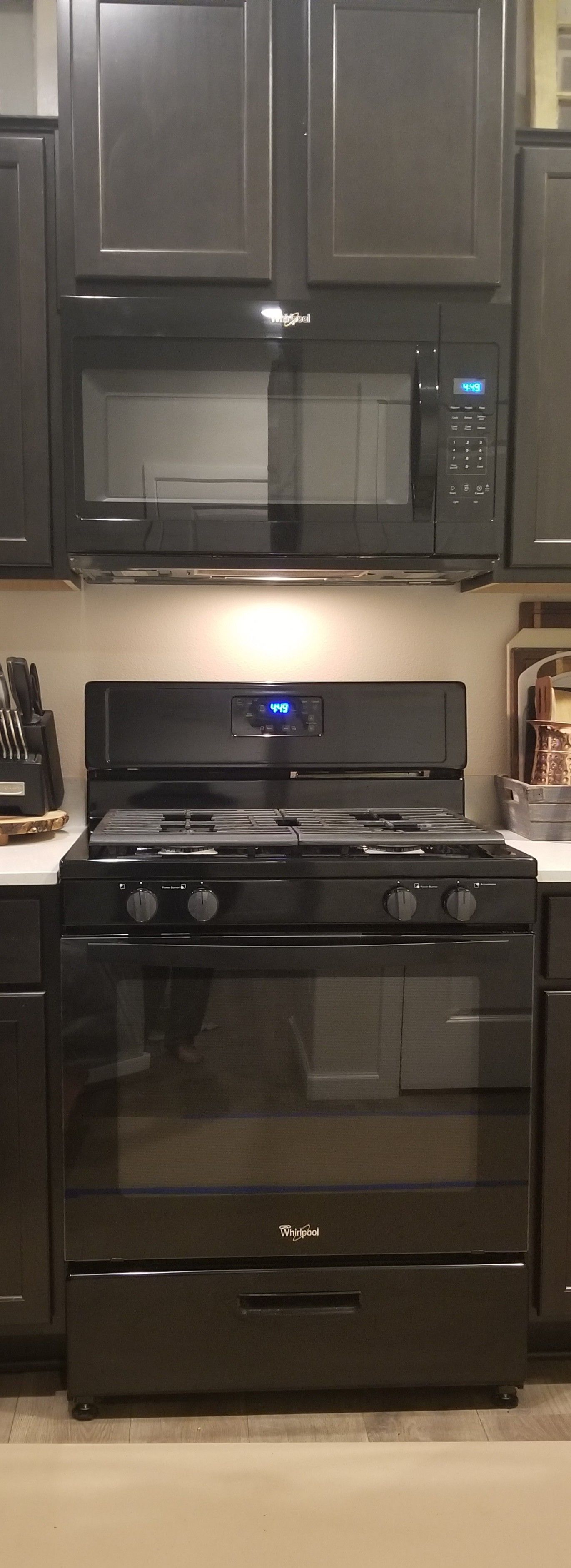 Whirlpool kitchen appliance set