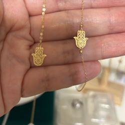 18k Gold Hamsa Necklace And Bracelet 