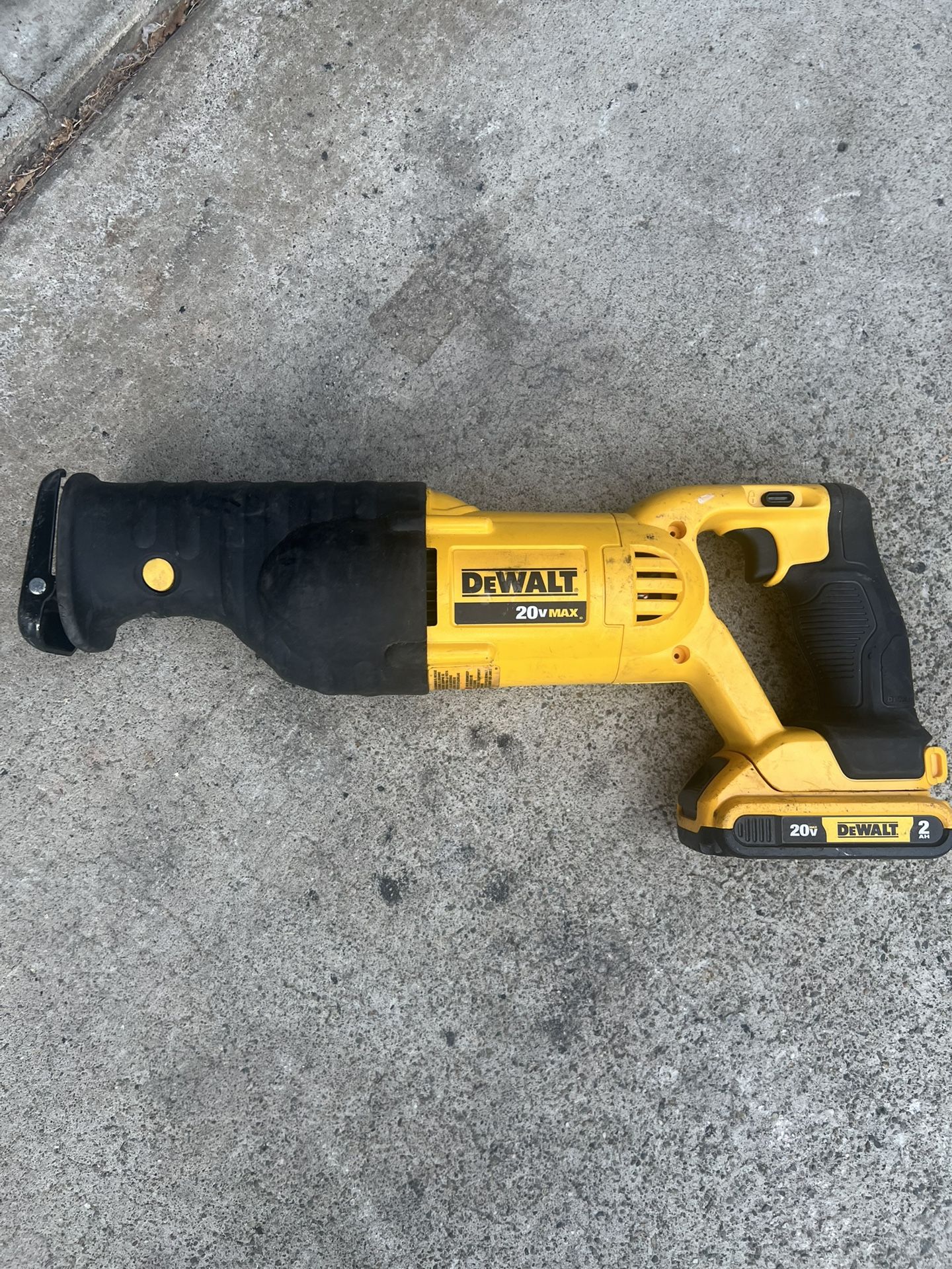 DeWalt saws all cordless