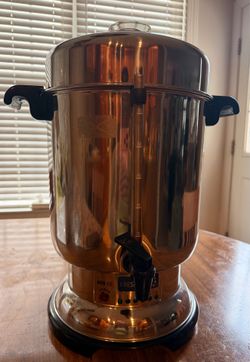 DeLonghi Commercial Coffee Urn / Hot Beverage Dispenser