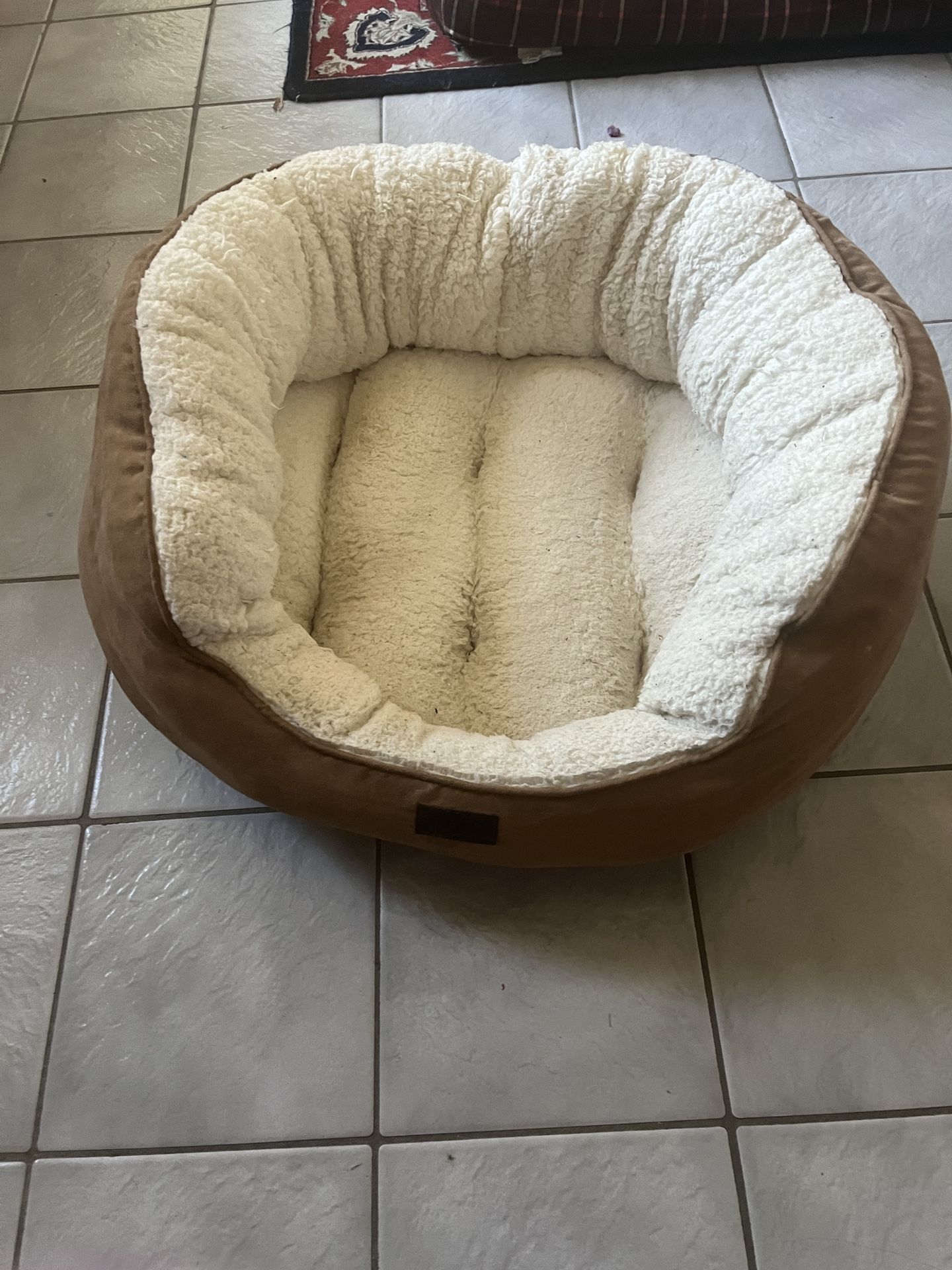 UGGS Cozy Pet Bed approx 24”X24”