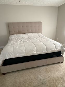 King size bed beige