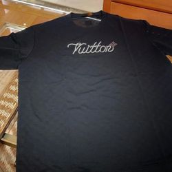 LOUIS VUITTON EMBELLISHED SIGNATURE FW25 T-shirt !!!