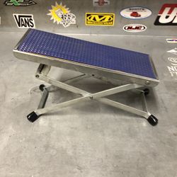 Guitar Musical Foot Stool