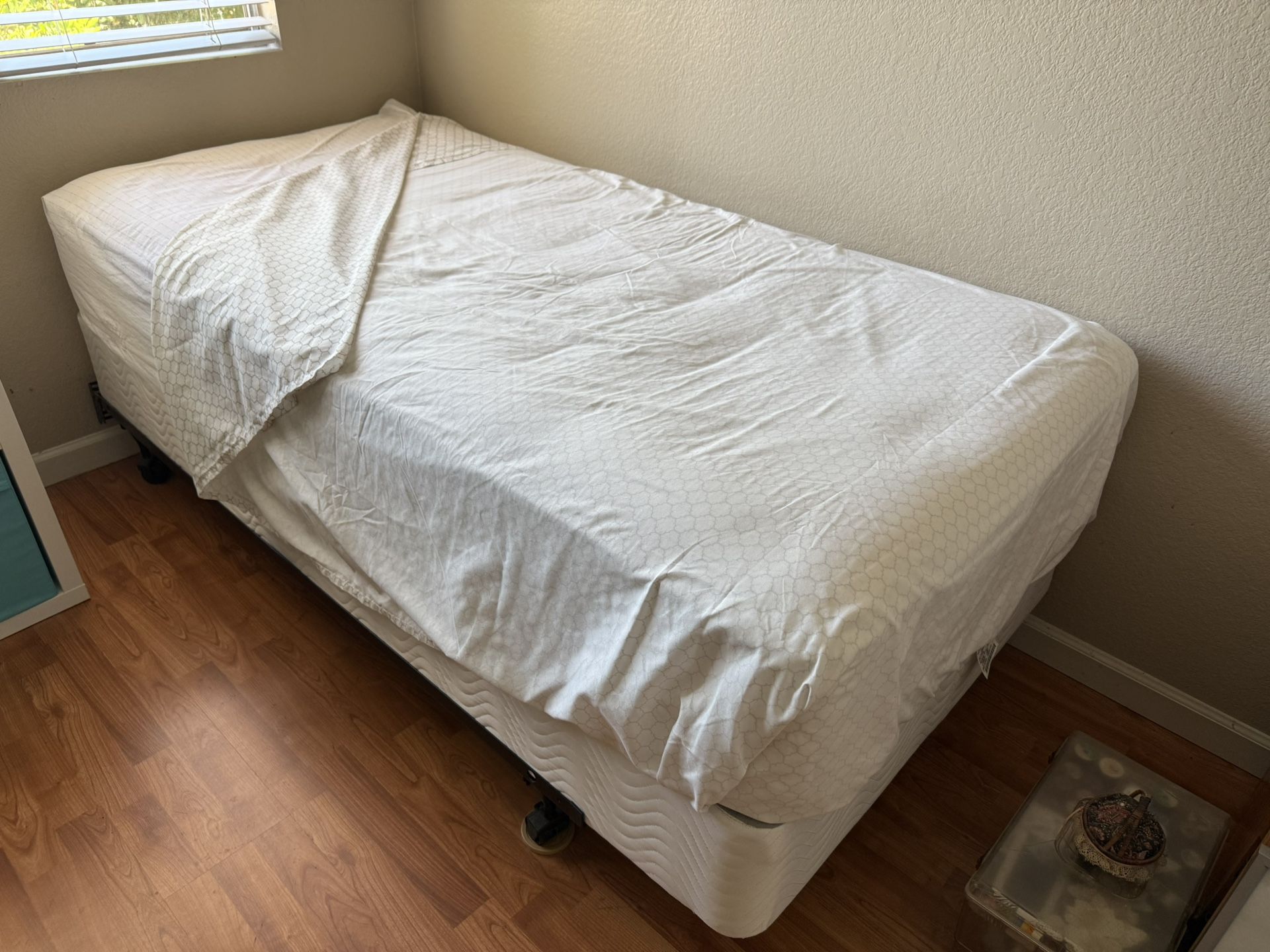Twin Bed