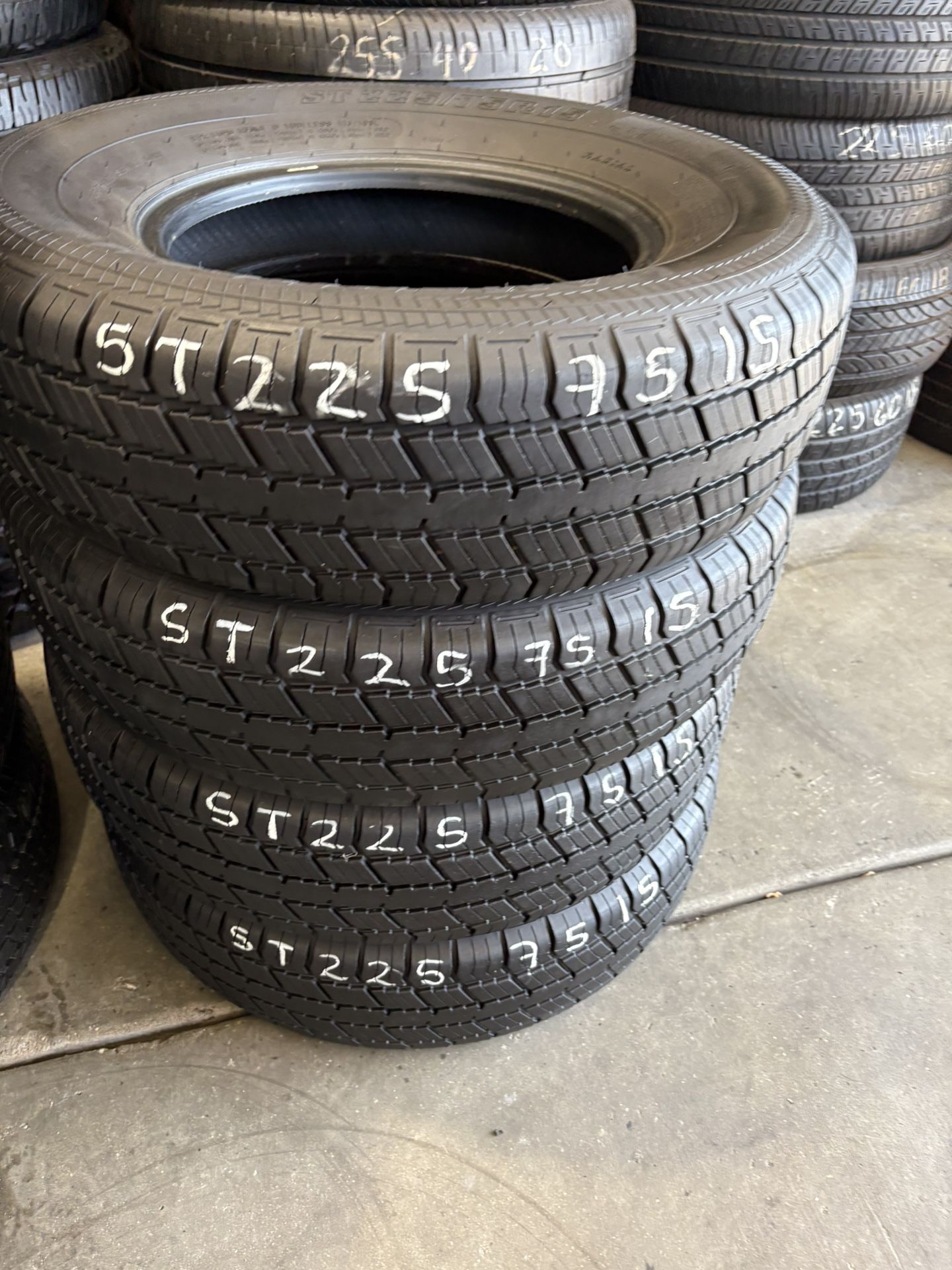 ST225/75r15 E10 Trailer Tires In Great Shape