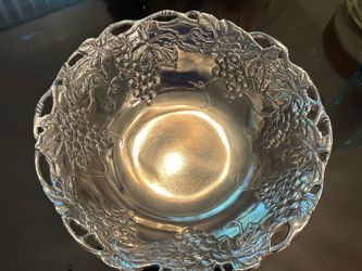 Arthur Court round bowl