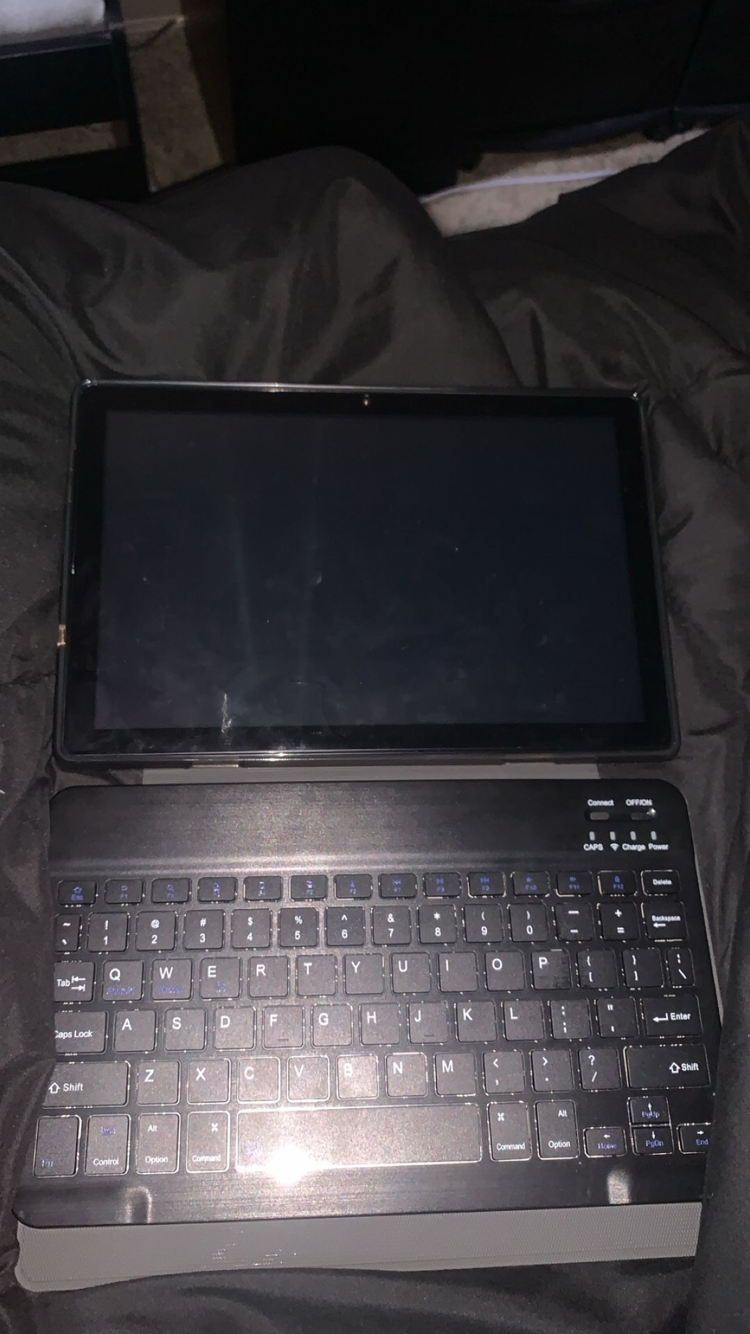 2 in 1 Tablet, 10 inch Android Tablet With Keyboard