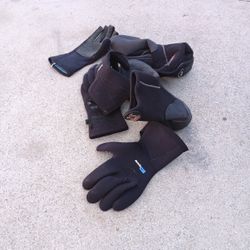Scuba Gloves And Boots