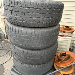 Toyota Tundra OEM Tires And Rims 