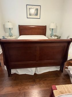 Queen Sleigh Bed