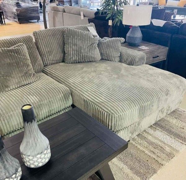 New🌼Ashley grey Comfortable sectional , Couch Livingroom Sofa furniture 