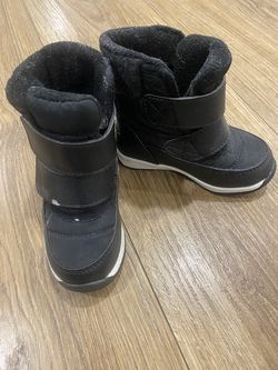 Toddler snow boots size 6
