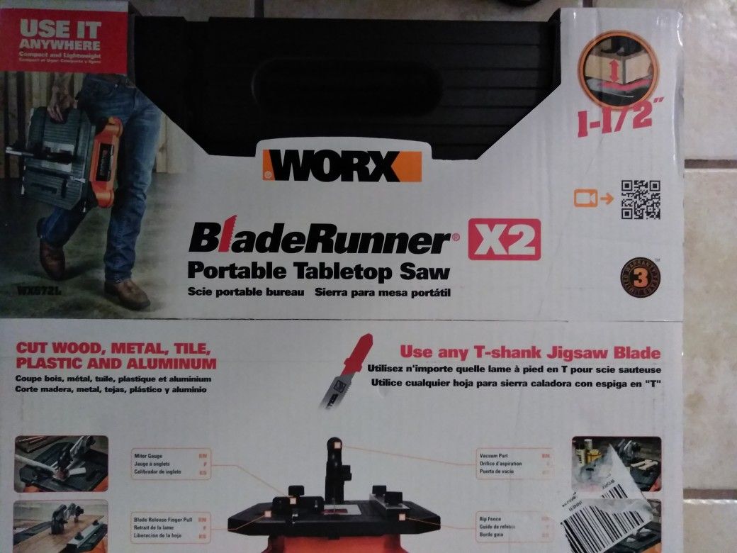 Portable tabletop Saw