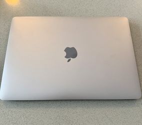 MacBook Pro (13-inch, 2020, Two Thunderbolt 3 ports)