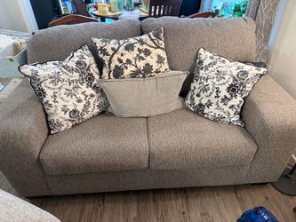 Love seat
