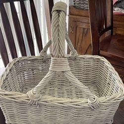 White basket .