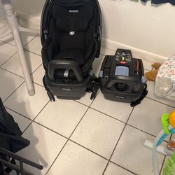 Peg Perron Car Seat With an Extra Base For Another Car
