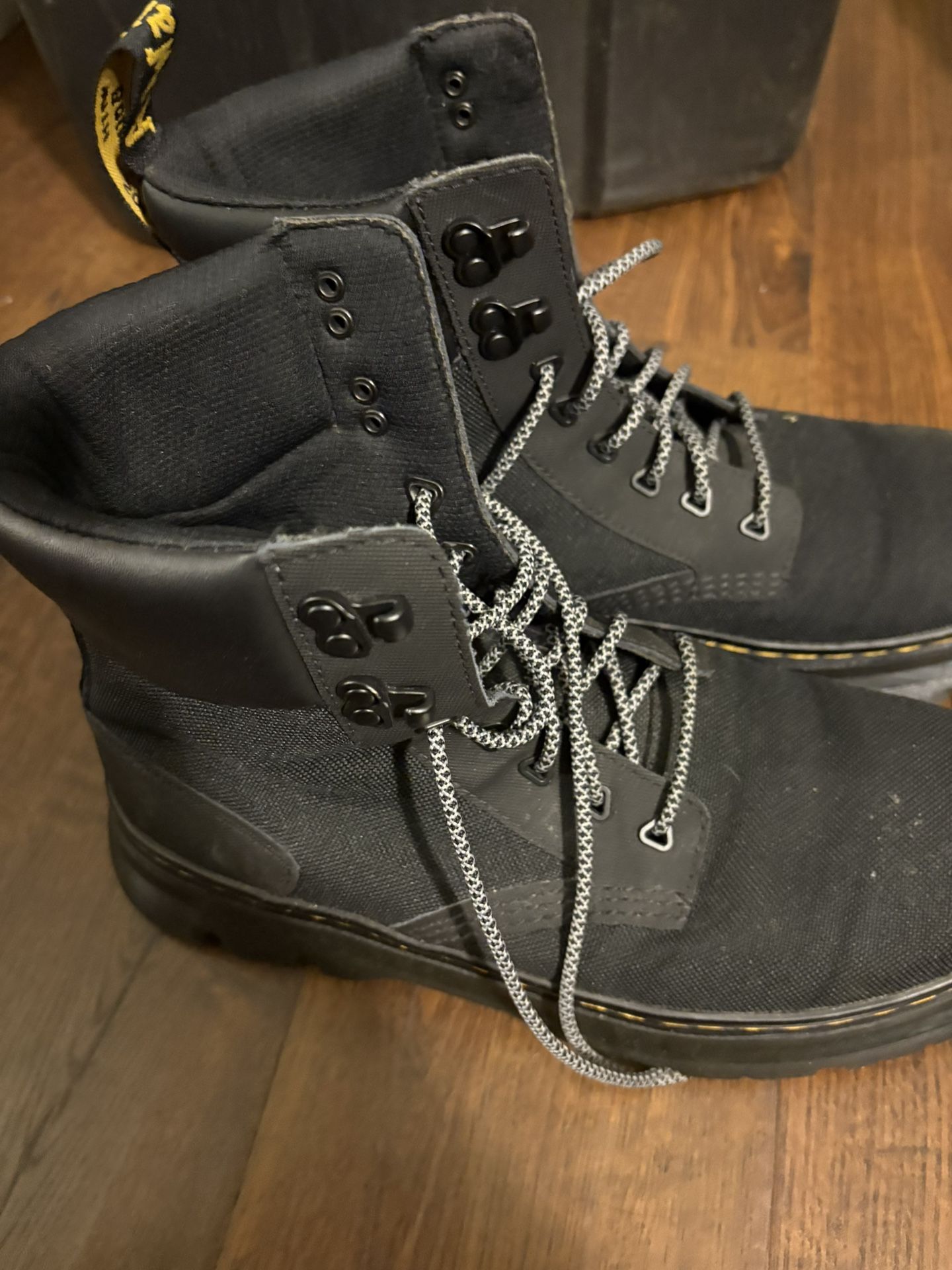 Tarik Utility Dr.Marten Boots