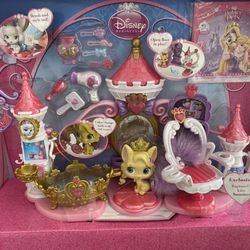 DISNEY PALACE PETS PAMPER & BEAUTY SALON SUMMER RAPUNZEL PLAYSET NEW OBO