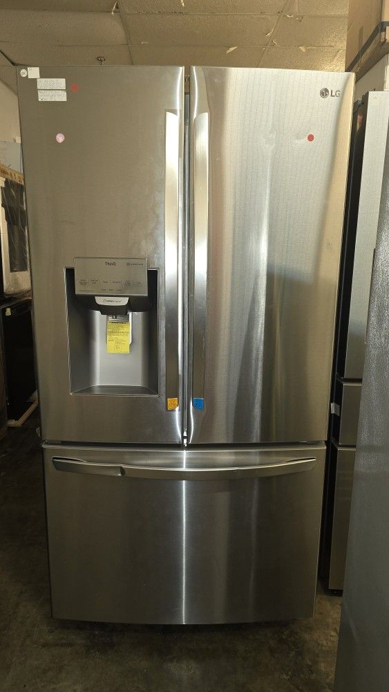 50% LG FRIDGES/ 50% LG NEVERAS