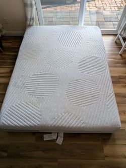 Casper Nova queen foam mattress