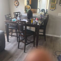 Dining Table and 4 Chairs