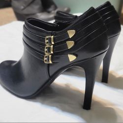 FIONI Clothing Black & Gold Heeled Boots