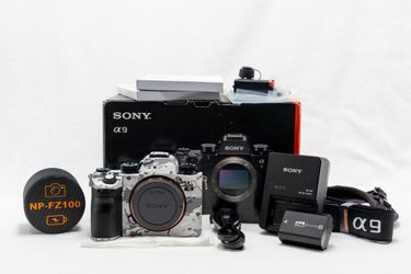 Sony A9 ILCE9 Mirrorless Full Frame Body