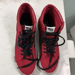 Oldskool VANS Size 10.5 RED N BLACK 