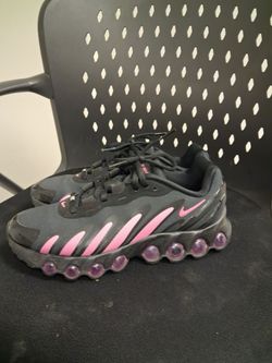Size 8 Nike air max