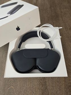 Apple AirPods Max Headphones Midnight