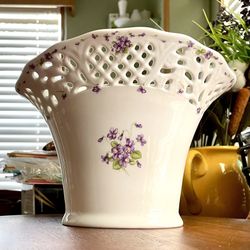 **VINTAGE** Oscar de la Renta Reticulated Royale Oval Vase - UH 104 Violet
