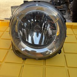 2020 Jeep renegade RH Side headlight