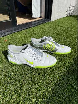 Nike x Palace Total 90 indoor (sold out) size 10us
