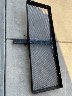 Cargo carrier