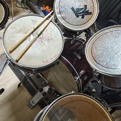 5 Piece Sound Percussion Red Drumset