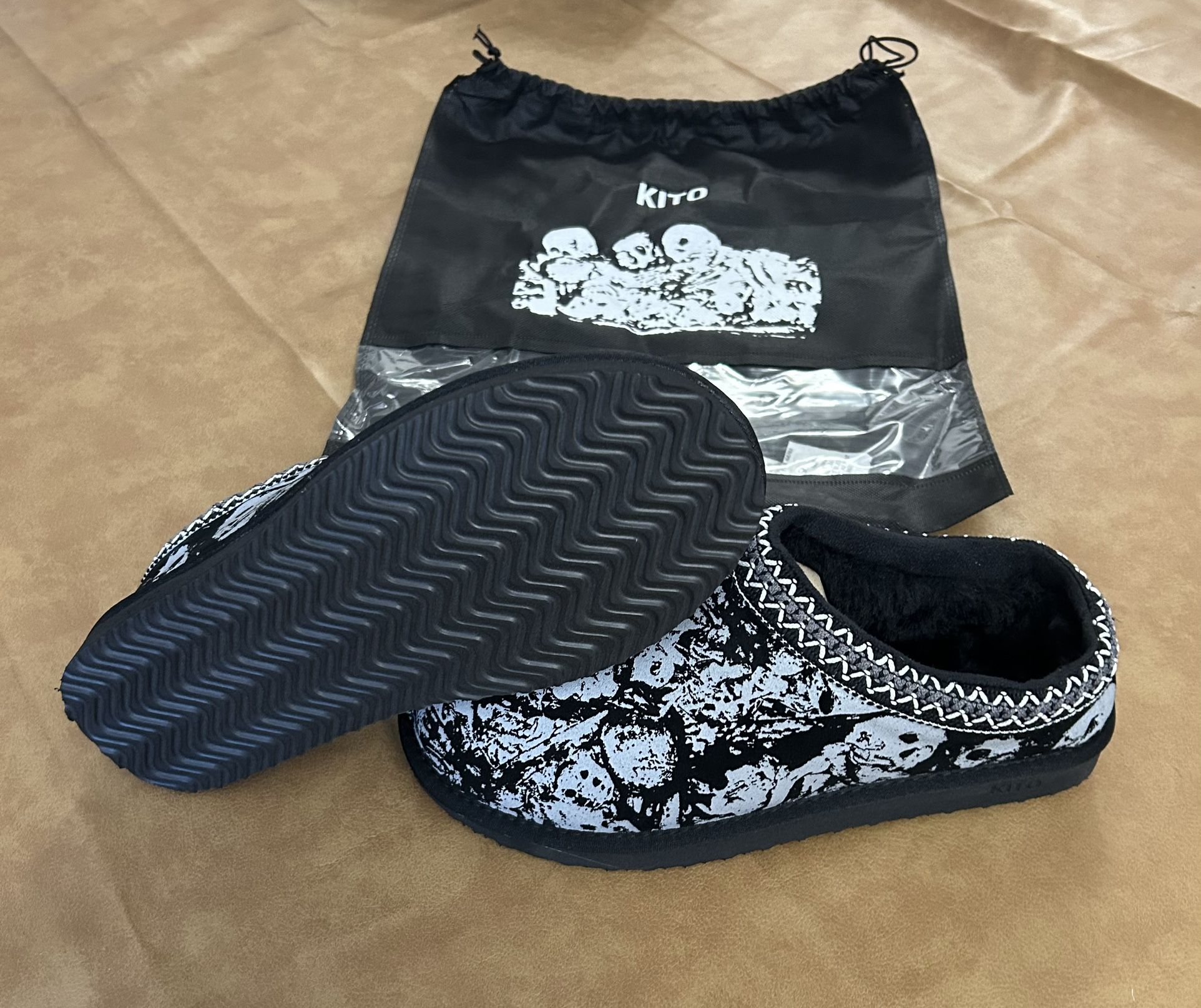 Kito Wares Sherpa Slipper “Catacombs” Kito Wares Sherpa Catacombs Slippers! for Sale in San Tan  main image 3