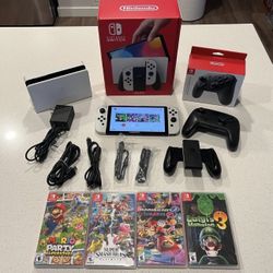 Nintendo Switch OLED Bundle (Manhattan Pickup W 110 ST)