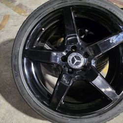 OEM AMG 19" Staggerd Glossy Black MERCEDES BENZ E300 2018-2024 Wheels With New Tires 