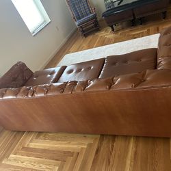 6’ Retro Leather Couch