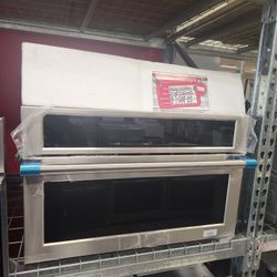Amazing Monogram 30 Inch Built.in Microwave With Convection Oven ZSB9132NSS