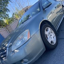 Nissan Altima