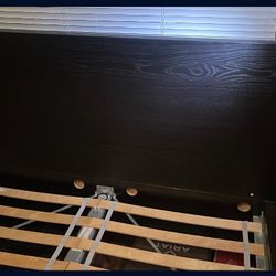 Black Bed/ Frame 