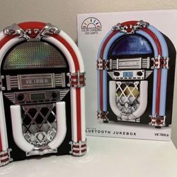 VICTROLA CD PLAYER / SPEAKER