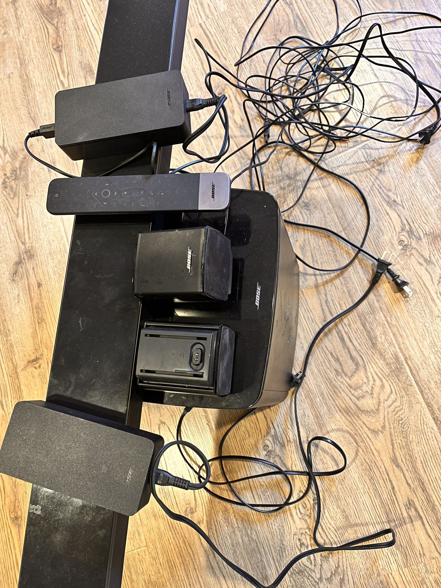 Bosses SoundBar 700 And Subwoofer Module